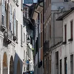 La Maisonette 아파트 펠트레